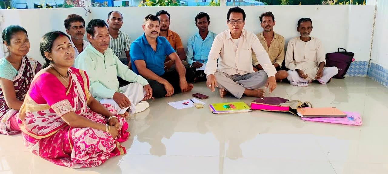 (13/07/2026 ইং) তারকব্রহ্ম কীর্তনীয়া শিল্পী সমিতি উদ্যোগে ধলাই ত্রিপুরা জেলা সুরমা বিধানসভার শান্তির বাজারে ক্ষেত্র কমিটি গঠন করার উদ্দেশ্যে একটি সভা অনুষ্ঠিত হয়।